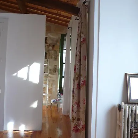 Bed and breakfast La Maison Des Vignes 2*