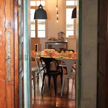 לינה וארוחת בוקר La Maison Des Vignes 2*