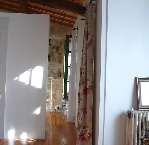 ベッド・アンド・ブレックファスト La Maison Des Vignes 2*